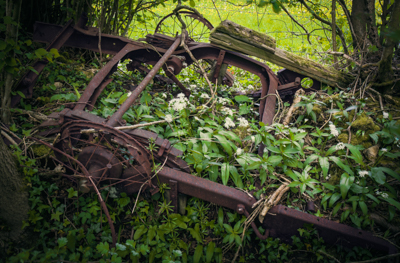 Skeleton chassis